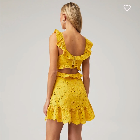 Astr XS yellow eyelet dress - Picture 2 of 6